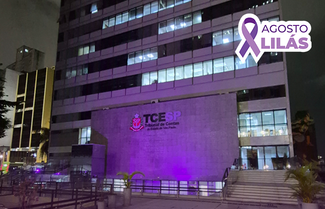 Corte de Contas paulista ilumina fachada em apoio à Campanha Agosto Lilás