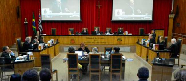 Conselheiros do TCESP analisam 45 processos durante sessão ordinária