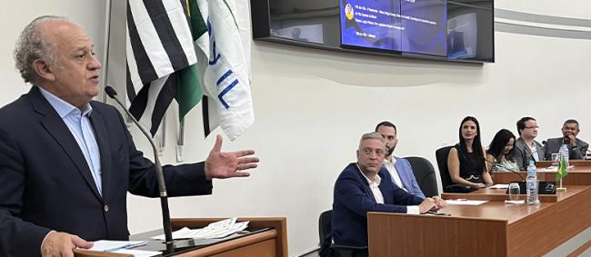 Dimas Ramalho abre evento sobre comunicação pública em Araras