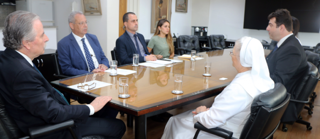 Diretora-Presidente do Santa Marcelina participa de audiência no TCE