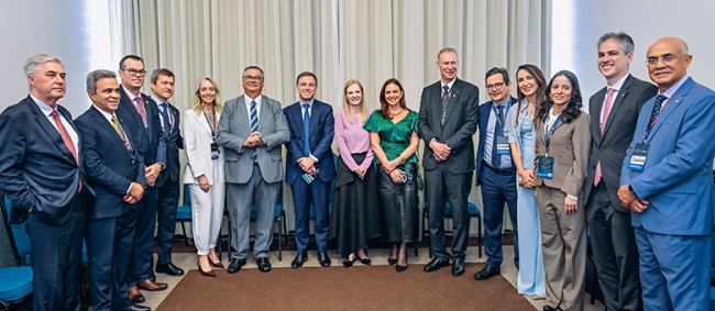 Membros do TCESP recepcionam Ministros do STF em Congresso Internacional de Tribunais de Contas