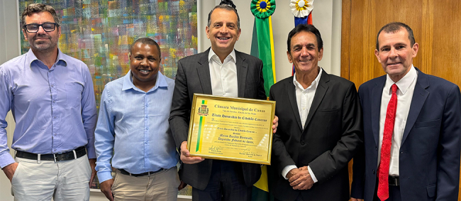 Conselheiro Marco Bertaiolli é homenageado com título de Cidadão de Canas