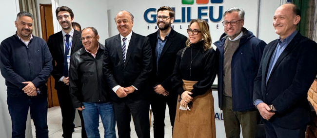 Conselheiro participa do I Simpósio de Desenvolvimento e Inovação Municipal