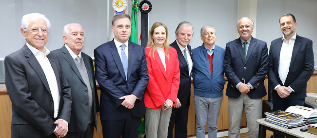 Ministro André Mendonça, do STF, visita Tribunal de Contas