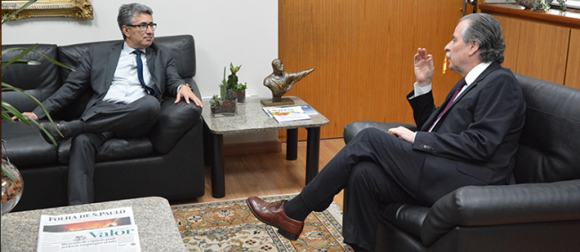 TCE recebe visita do Presidente do TCM