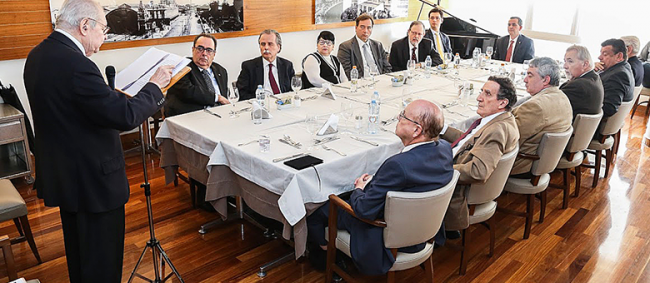 Presidente participa de 1º Encontro dos Ex-Presidentes da APMP
