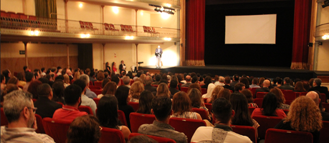 Servidores do TCESP prestigiam sessão de ópera no Theatro São Pedro