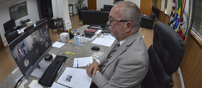 TCESP e OAB-SP participam de reunião virtual