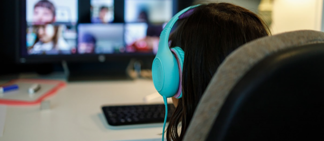 71% dos alunos de SP acessaram videoaulas no primeiro trimestre