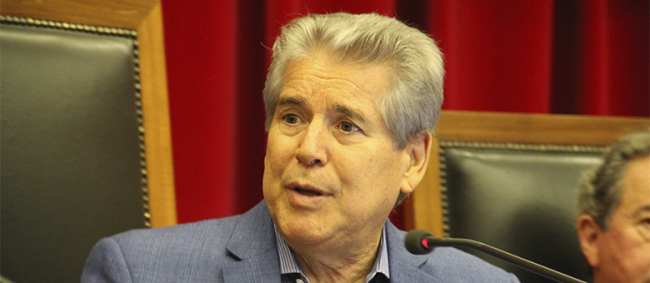 TCE paralisa edital de R$ 890 mi e pede explicações ao Detran/SP