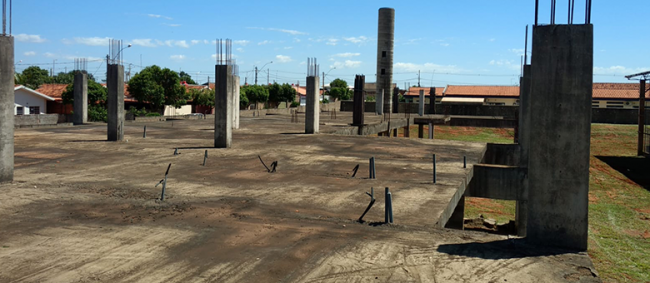 Fiscalização do Tribunal de Contas vistoria 140 obras paradas municípios de SP