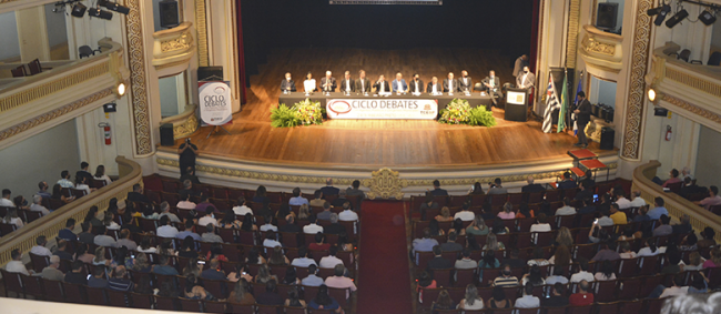 Mais de 1.000 lideranças e gestores participam da abertura do Ciclo de Debates em Ribeirão Preto