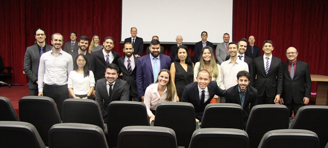  Aprovados em concurso público, servidores tomam posse e recebem capacitação
