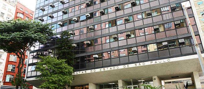 TCE restabelece uso obrigatório de máscaras em prédios da Capital e do interior