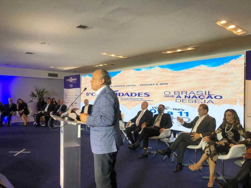 Presidente Dimas no evento Conexidades