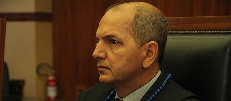 Tribunal Pleno aprecia 17 representações contra editais