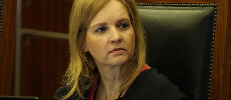 Primeira Câmara julga 18 contratos irregulares 