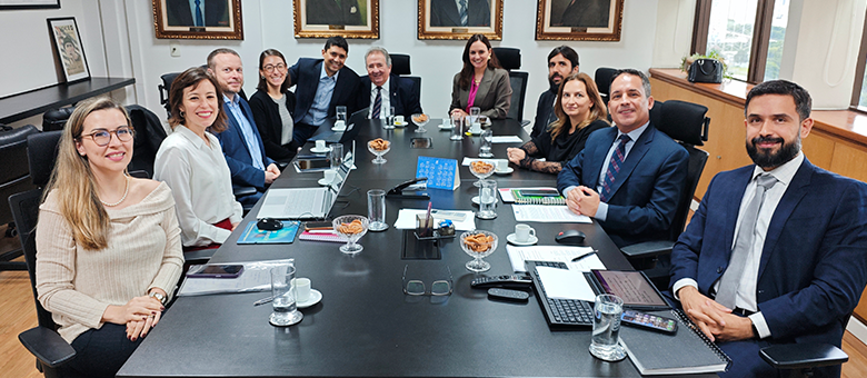 TCESP realiza encontro com missão técnica da OCDE para discutir integridade pública