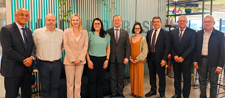 Presidente do TCESP participa de ato de assinatura de acordo de cooperação técnica na Fundação Lemann