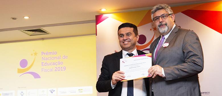 Observatório Fiscal do TCESP recebe Prêmio Nacional de Educação