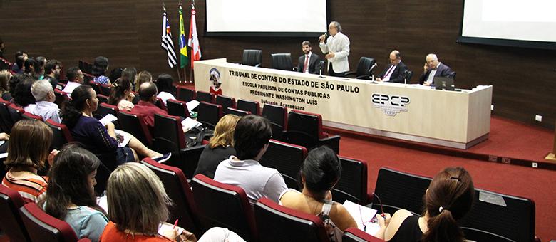 Araraquara sedia cursos de Conselhos de Saúde e do Fundeb
