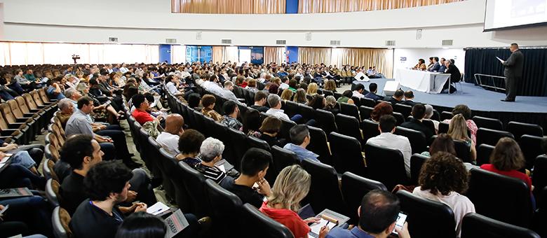 Guia da Transparência é lançado em evento com 70 municípios do Vale do Paraíba