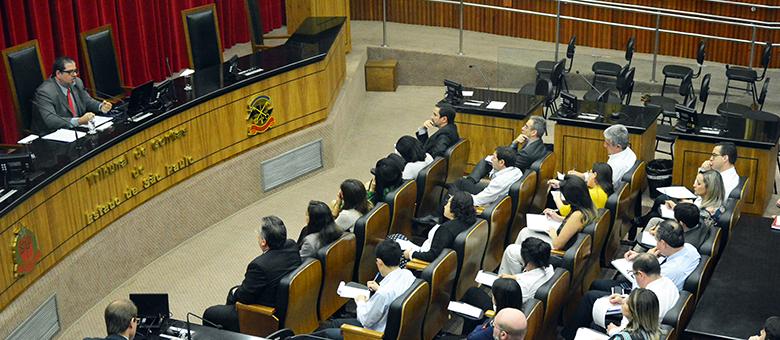 Banco Central compartilha experiência no combate à lavagem de dinheiro