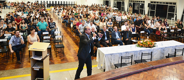 O Conselheiro do Tribunal de Contas do Estado de São Paulo, Dimas Ramalho, encerrou a VI Semana Cultural da Faculdade Futura, de Votuporanga