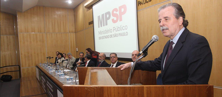 No MPSP, Presidente participa de debates sobre resíduos sólidos