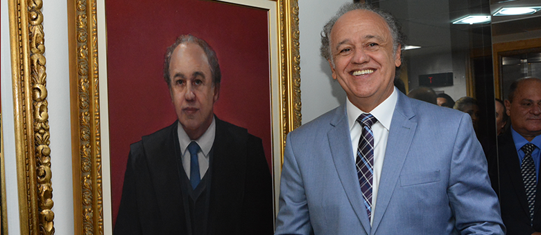 Galeria de Presidentes recebe quadro do Conselheiro Dimas Ramalho