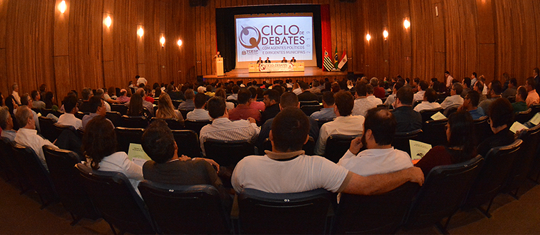 foto-ciclo-de-debates-tcesp