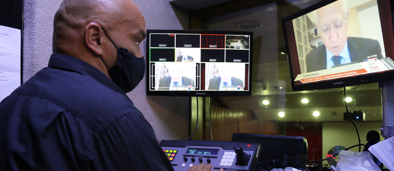 Tribunal realiza sessões com uso de videoconferência